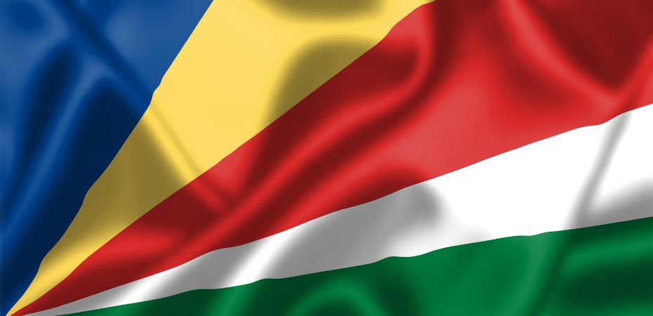 La Bandiera delle Seychelles: Un’Esplosione di Colori e Forme